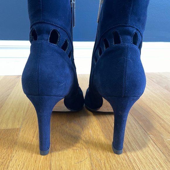 Aquatalia suede ankle boots size6.5 - Picture 4 of 7